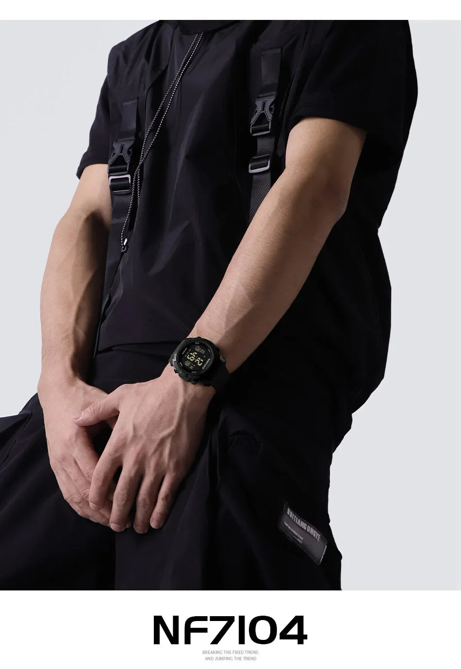NAVIFORCE NF7104  Men's LCD Digital Casual Date and Week Alarm Waterproof Silicone Strap Electronic Watch